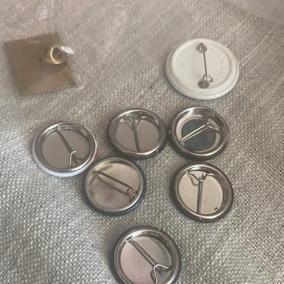 Black Sabbath quiet riot pulp fiction pin button collection of 8 - Picture 7 of 7